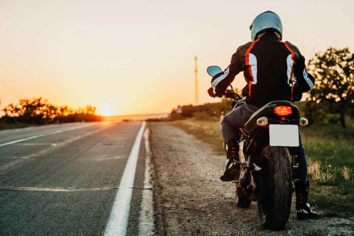 Interpretare sogni di motociclismo e fortuna